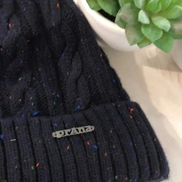 Prana beanie - Picture 6 of 8